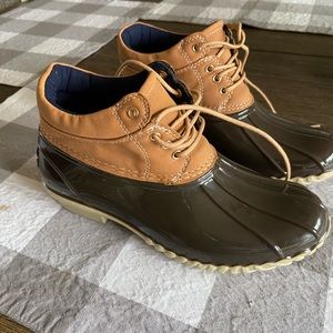 Women’s size 6 Hilfiger duck boots